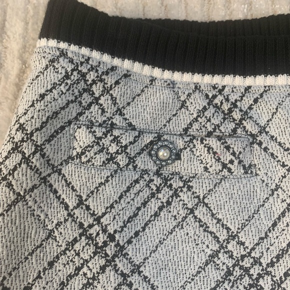 Karl Lagerfeld Windowpane
Pull On Mini Skirt Size
10 Black Grey - Picture 2 of 16